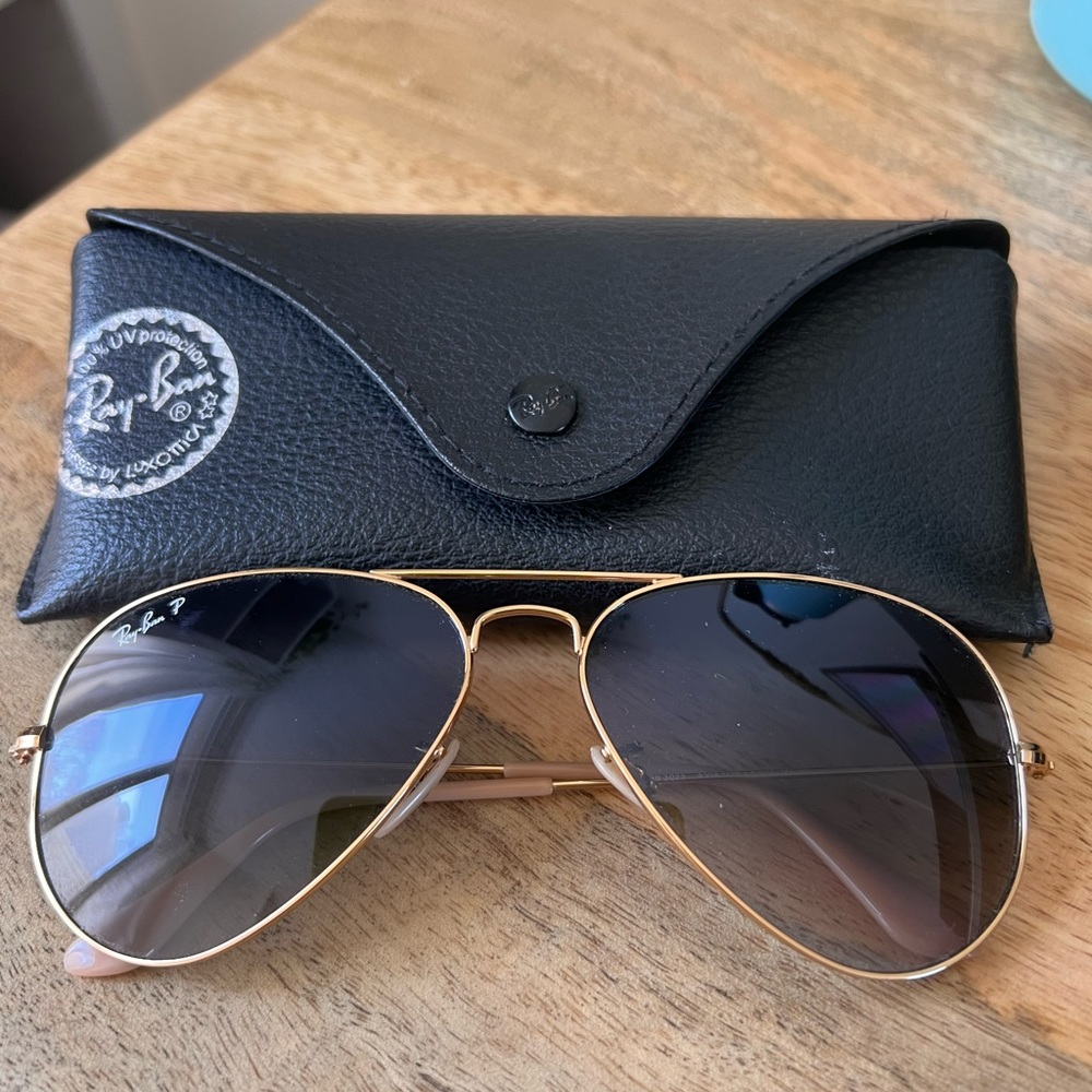 Ray Bans Aviator Gradient Lense Sunglasses in Deep Blue